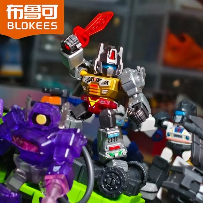 Hot Sale Blokees Transformers  - огляд і ціна Model Kit Optimus